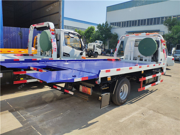 慶鈴五十鈴藍(lán)牌一拖二清障車