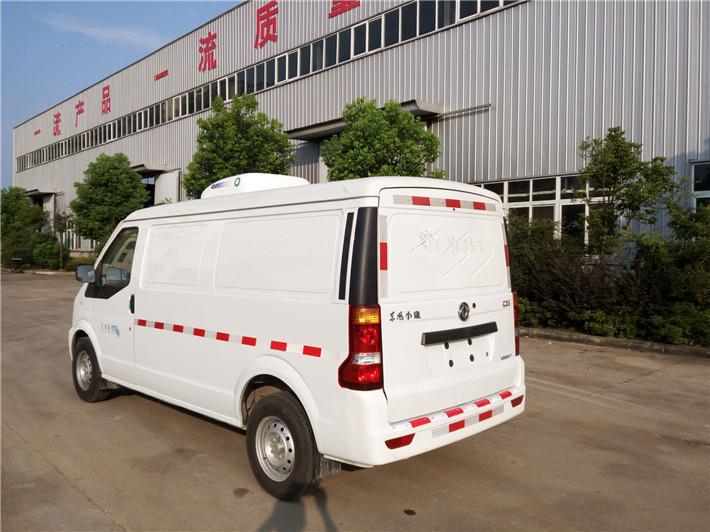 東風小康面包式商務冷藏車