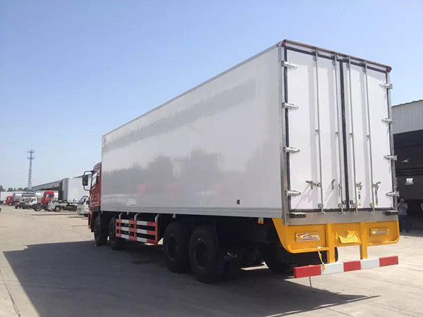 東風(fēng)前四后八9.4米冷藏車 東風(fēng)前四后八9.4米冷藏車