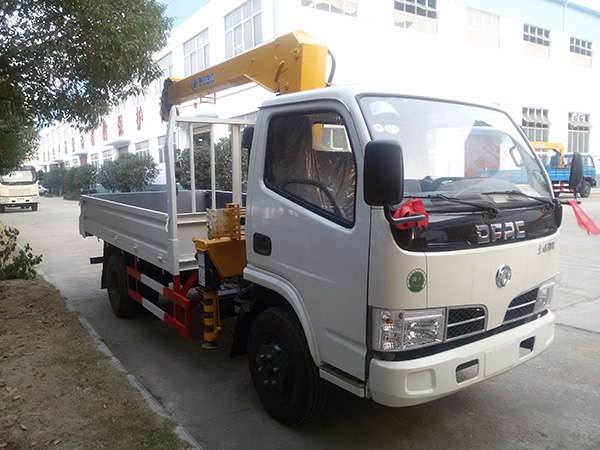 東風多利卡3.4藍牌隨車吊