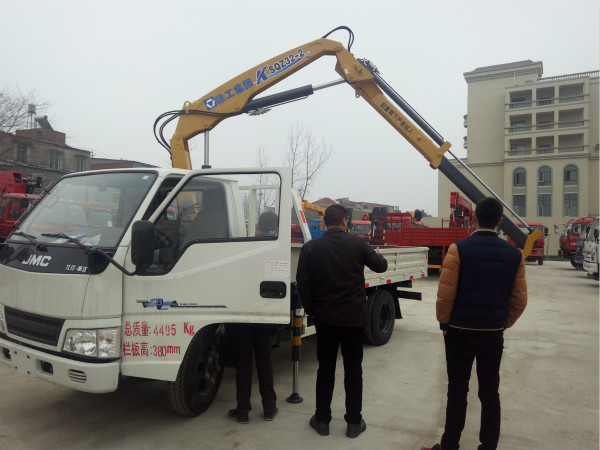 國五江鈴徐工2噸折臂隨車吊 國五江鈴徐工2噸折臂隨車吊