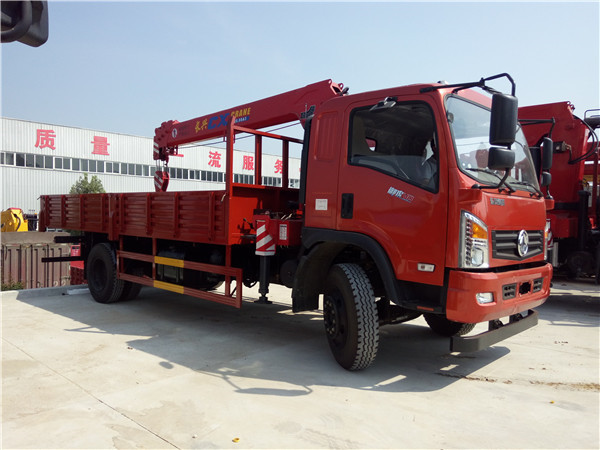 國五東風(fēng)玉虎6.3噸隨車吊