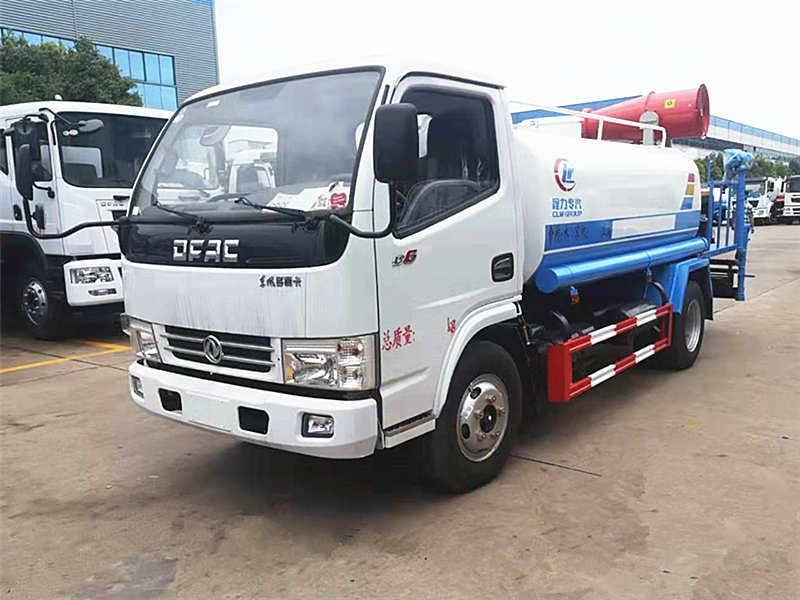 湛江市政公司廣東分公司購買東風5方霧炮灑水車