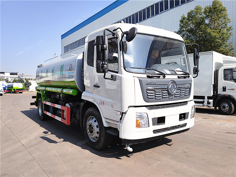 東風(fēng)天錦12-14噸灑水車