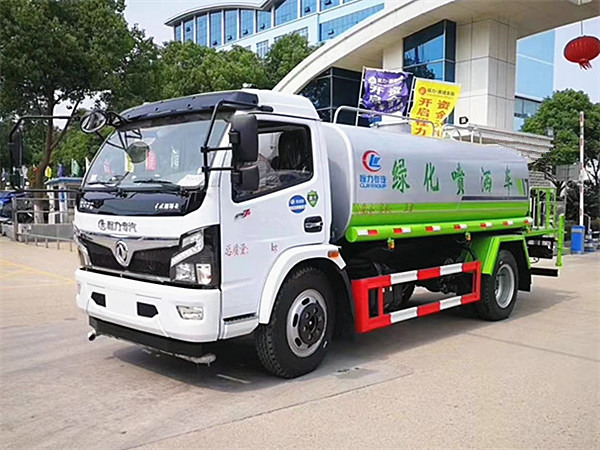 9噸灑水車多少錢，東風福瑞卡9噸灑水車配置參數