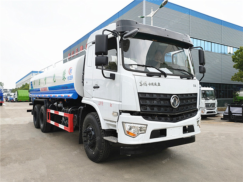 東風D3后雙橋灑水車