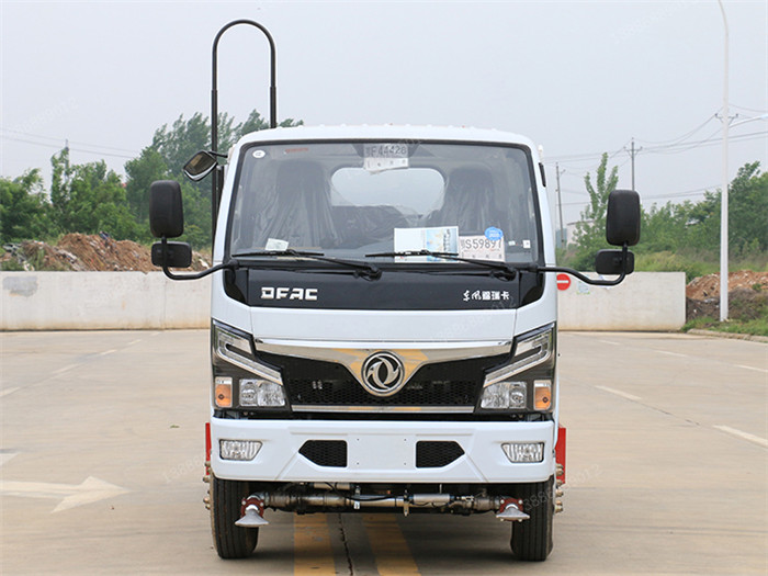 東風(fēng)福瑞卡F6霧炮抑塵車(chē)