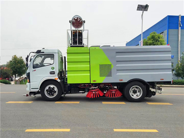 東風福瑞卡8方掃路車 東風福瑞卡8方掃路車