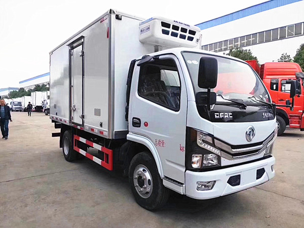 東風(fēng)多利卡D6國六冷藏車