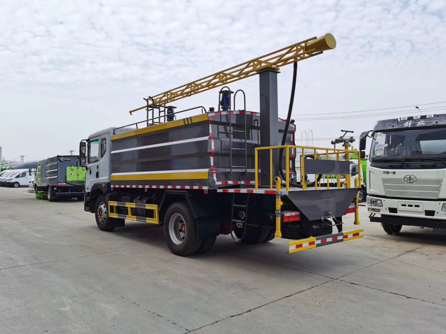 東風(fēng)D9鐵路抑塵車